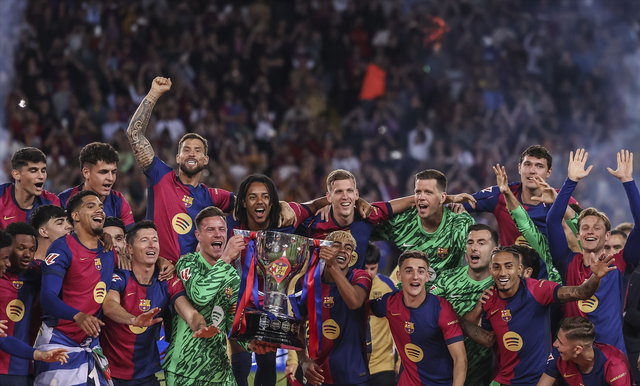 德佬：那不勒斯比去年更强；我喜欢意大利诺这样的教练（德佬：今年的那不勒斯更强；我欣赏像意大利诺这样的主帅）