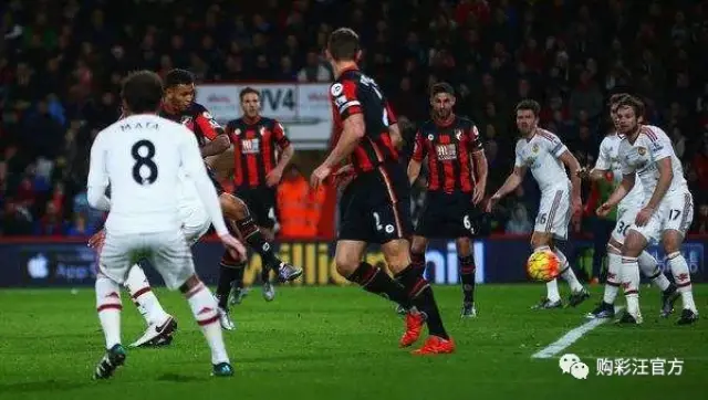 若昂-内维斯谈任意球主罚顺位：谁更有信心，谁就去罚（若昂-内维斯：任意球主罚看自信，谁有把握谁上）