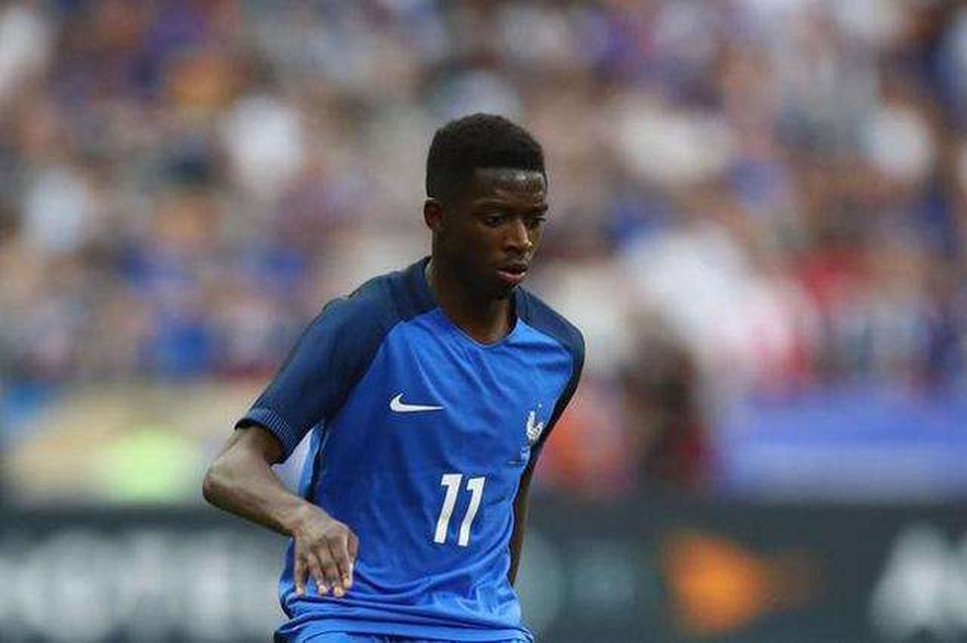 埃贝尔：对阵巴黎是场特别的比赛，这场较量有很强的荣誉意义（埃贝尔：与巴黎之战意义非凡，这是一场关乎荣誉的较量）