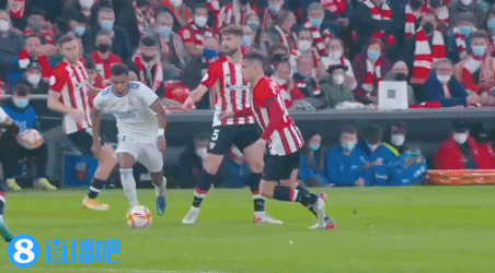 没能延续！麦克布莱德&克拉克森合计12中1仅拿4分（手感冰冷！麦克布莱德与克拉克森12投仅1中合得4分）