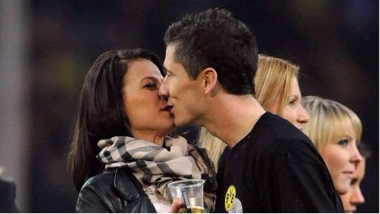 邮报：至少12家俱乐部想租梅努，但球员仍优先考虑那不勒斯（邮报：至少12队想租借梅努，球员仍将那不勒斯列为首选）